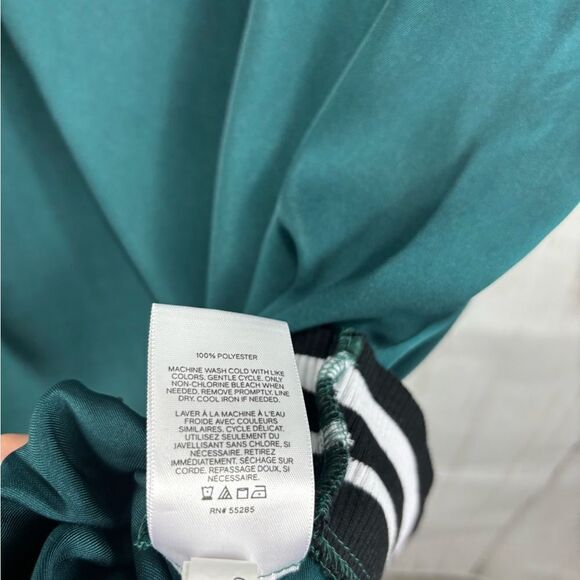 Express Green Emerald Satin Blouse Top Elastic Striped Bottom - Picture 7 of 9